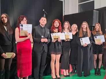 Maria Sułkowska z pierwszym miejscem podczas Wieczoru Poezji przy Świecach